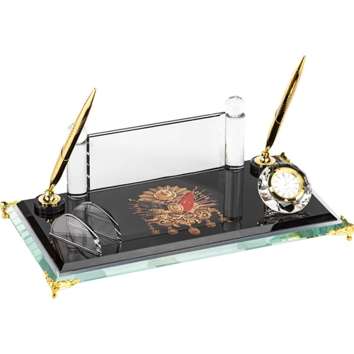 Kristal Masa İsimliği